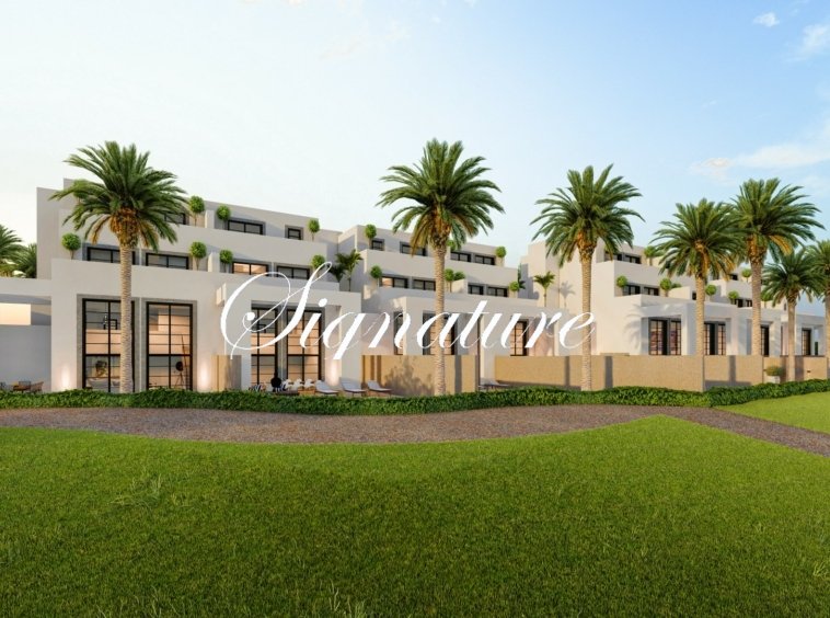 New development in Santa Barbara de Nexe of 8 contemporary villas with superb sea views 3 still available