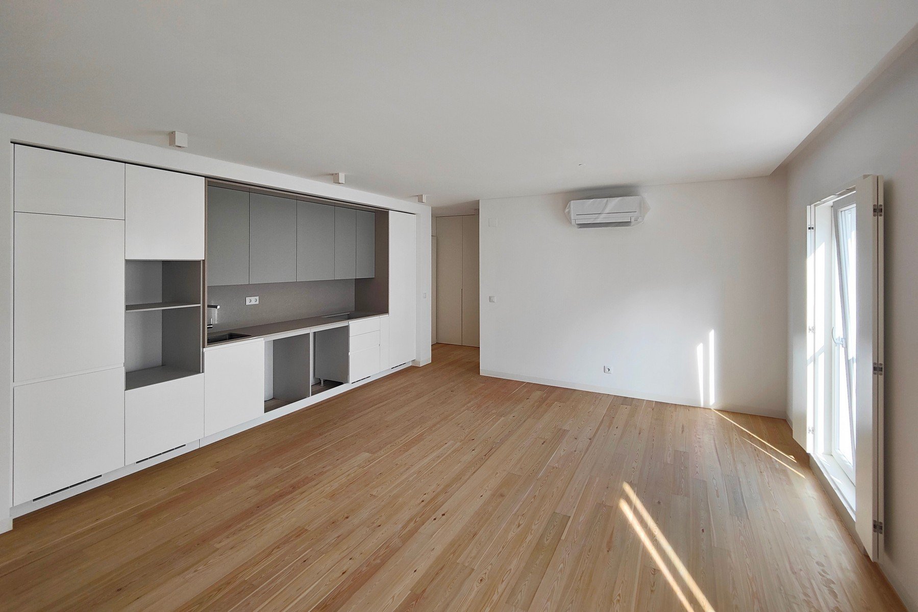 2 bedroom apartment in new development located in Campolide