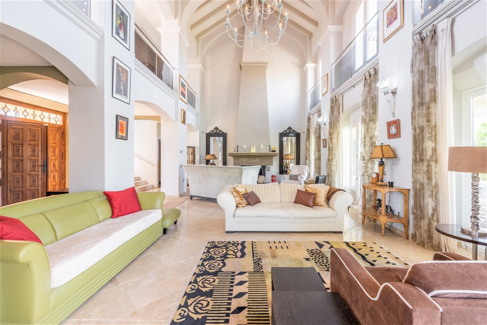 FOR SALE – Charming Family Home with Panoramic Views in Benahavís! 1014650570