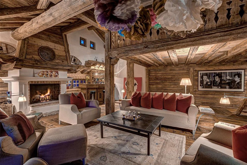 Magnificent luxury chalet for sale in Val d’Isère 1219560182