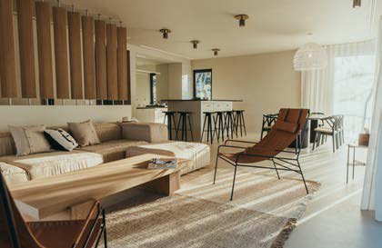 Exclusive 4-bedroom villa with sea view at STARI GRAD 1269945697