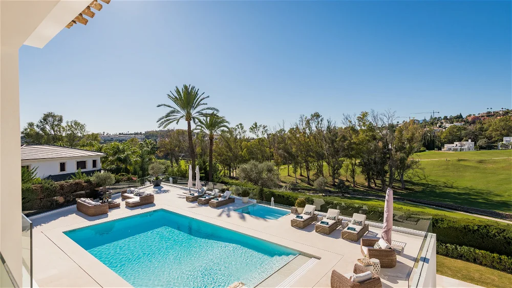 Prestigious villa with panoramic golf views in Nueva Andalucía 1352209902