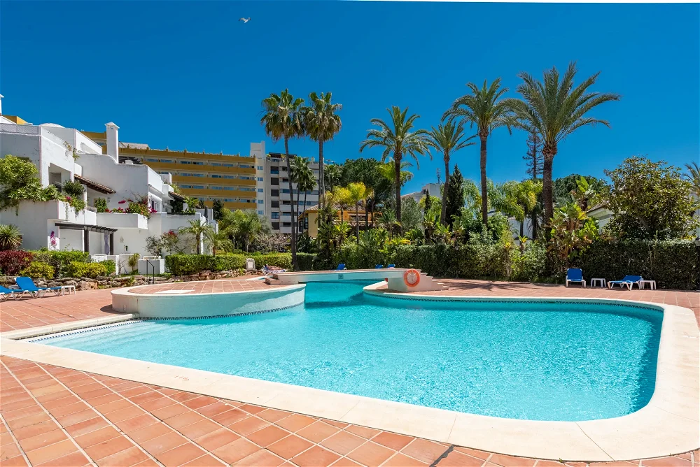 Beach-side duplex penthouse in Marbella. 1355860861