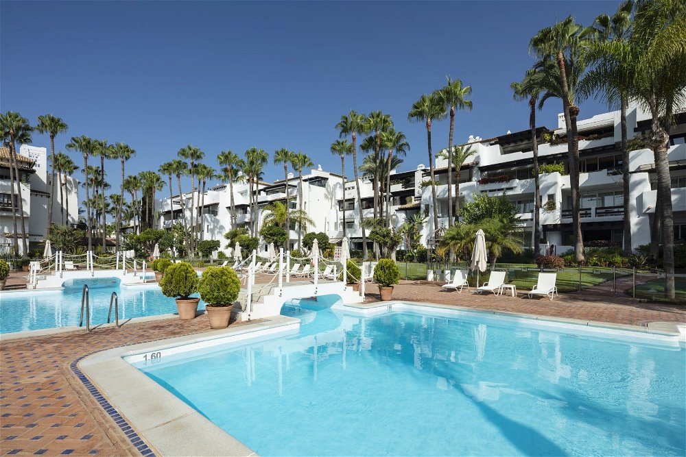 Luxury modern apartment in the heart of Marbella for sale. 185847137