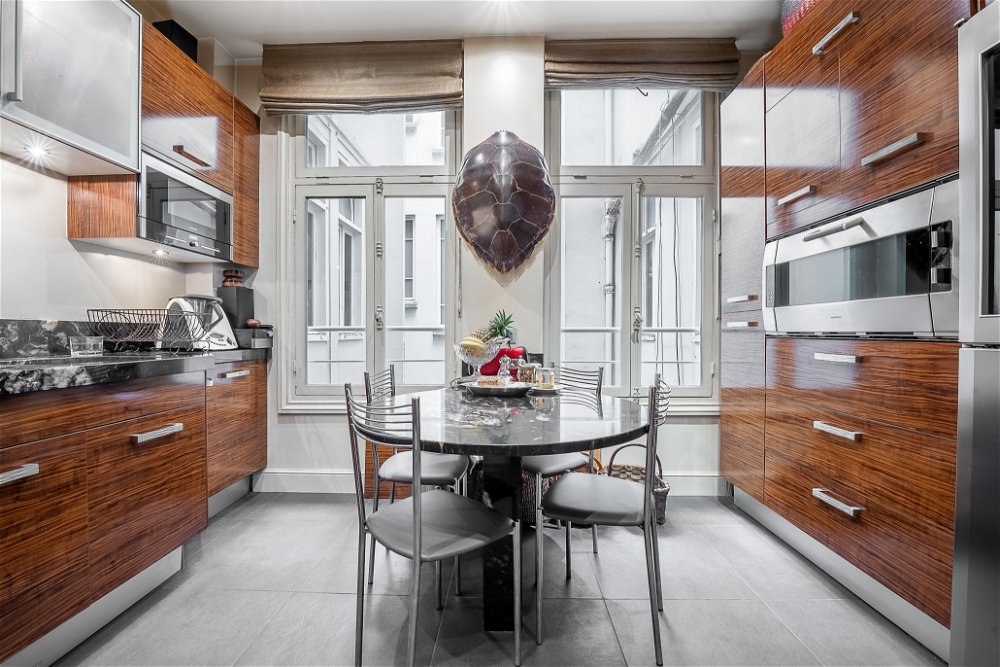 A superb luxury Parisian flat for sale in the 16th arrondissement, France 2355707105