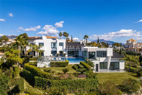 An exclusive luxury retreat on the Costa del Sol 2757941921