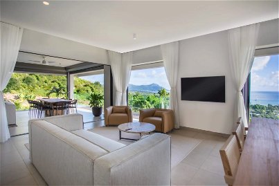 To rent a contemporary villa with an exclusive view of Le Morne and the lagoon in West Mauritius 2882689200