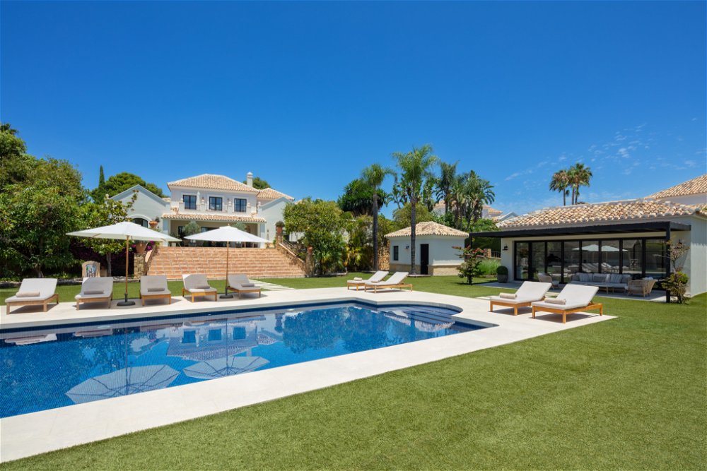 Prestigious villa on Marbella’s New Golden Mile, discover Mediterranean luxury 2887595546