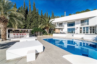 Luxurious villa in Marbella with 24 hour security 2997501793