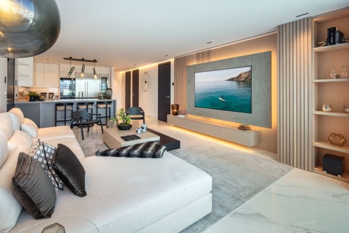 Sleek contemporary apartment for sale in Puerto Banus, Marbella 321798716