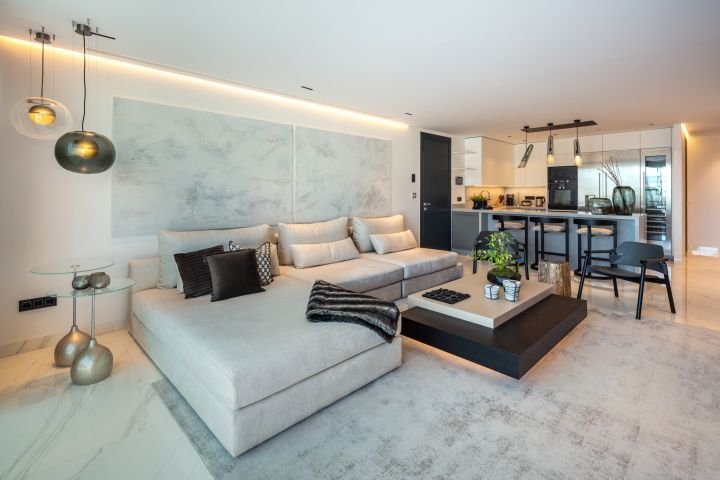 Sleek contemporary apartment for sale in Puerto Banus, Marbella 321798716