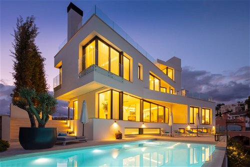 Prestigious villa with panoramic views and infinity pool 3707787189