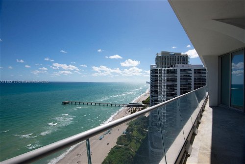 16901 Collins Ave # 2005 513039705