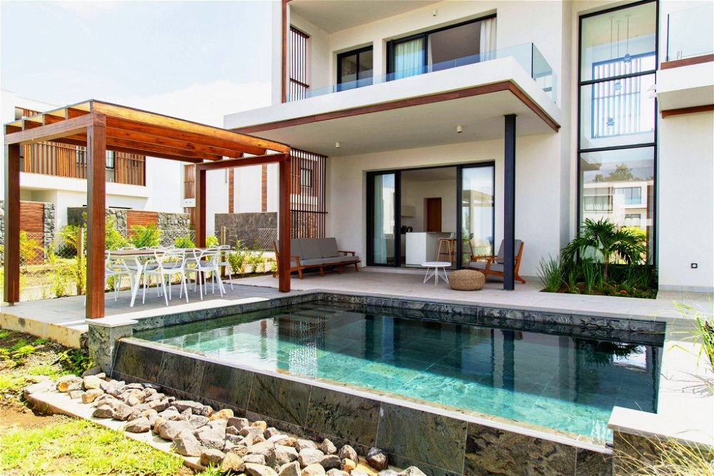For sale villa in the heart of tamarin in the West of Mauritius 52126055