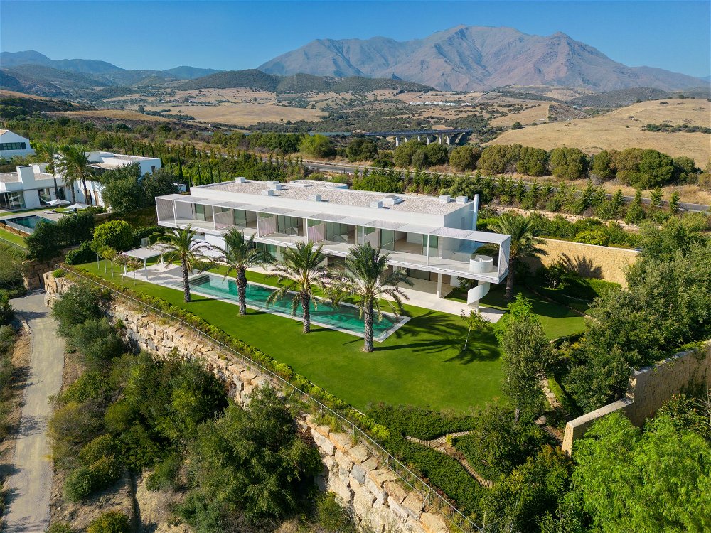 Prestigious villa for sale at Finca Cortesin Resort 984077462