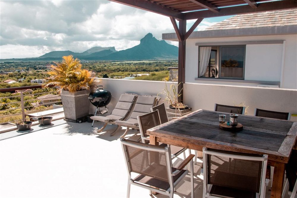 Superb penthouse with sea view for sale in Tamarin, Mauritius 638320377
