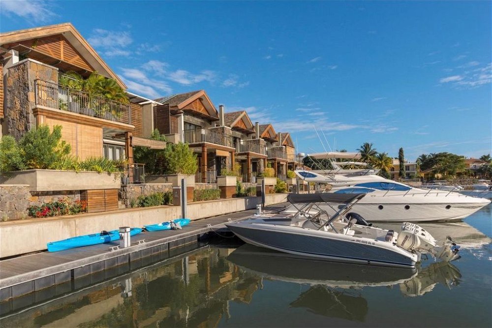 Duplex for sale with private jetty in the only marina in Mauritius, in Black River 1939329415