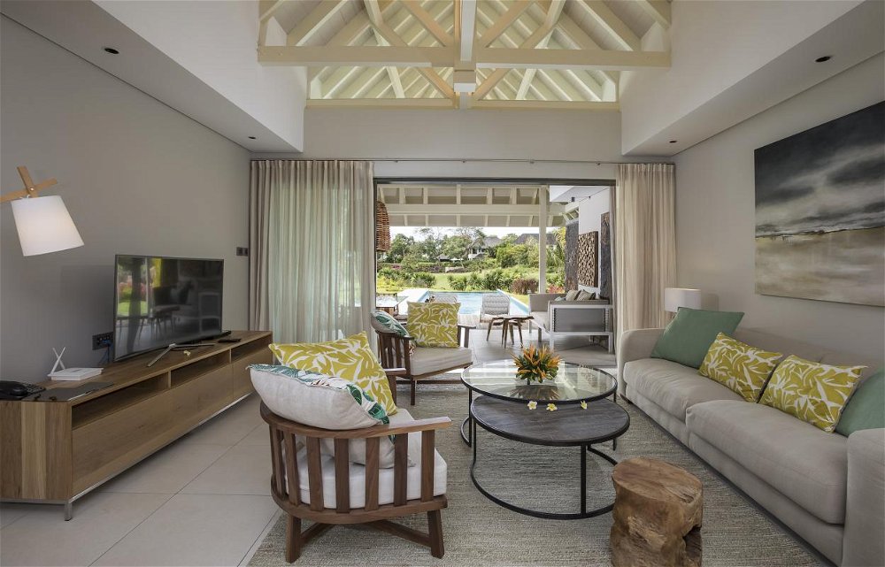 Superb semi-detached villa for sale in a golf estate in Beau Champ on the east coast of Mauritius 2260102741