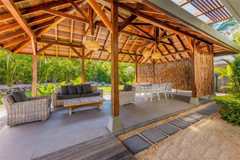 Superb villa within walking distance of amenities and the beach for sale in Black River, Mauritius 1512512834