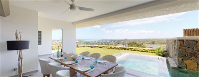 Magnificent apartment for sale with 180 degree views of the sea and the mountains in Tamarin, Maurit 3336443879