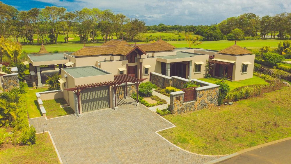 For sale, prestigious villa in a golf estate in Bel Ombre, Mauritius 3382689056