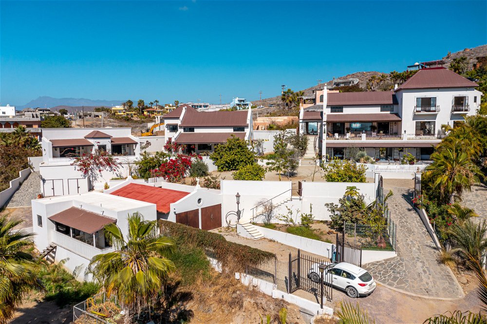 House For Sale in Cabo San Lucas 2120277409