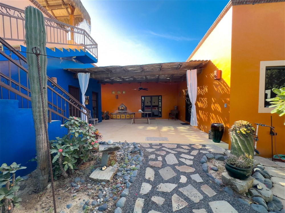 House For Sale in Cabo San Lucas 2400411813