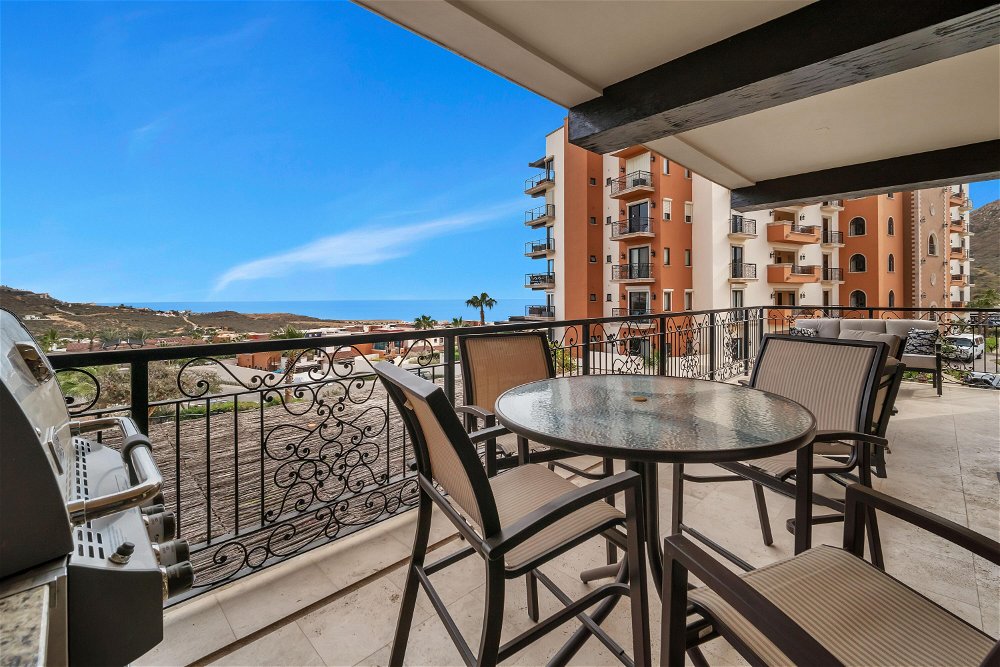 Apartment For Sale in Cabo San Lucas 3577813580