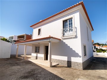 Villa in Foz do Arelho 2783415880