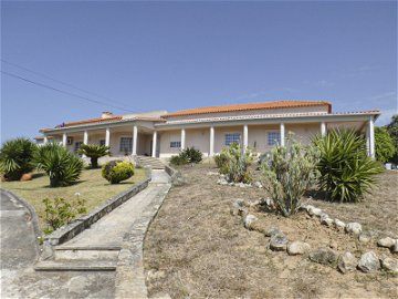 Single storey house with land on the outskirts of Caldas da Rainha 1502788476