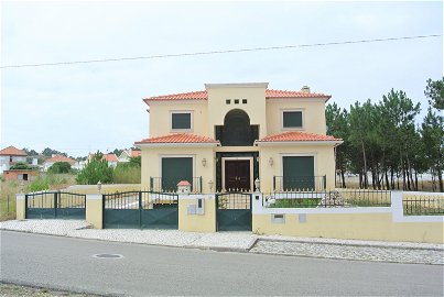 Villa in Salir do Porto 2678138417