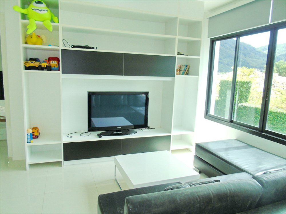 Spacious Private Apartment in Kamala for Sale 1734772449
