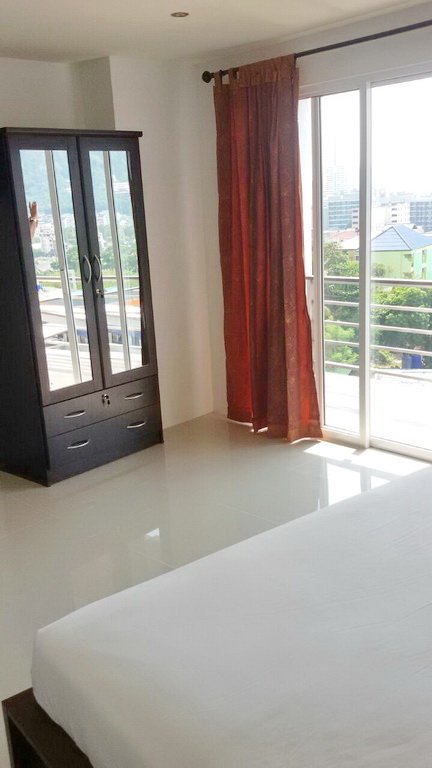 Sea view apartment in Patong for Sale 1678109346