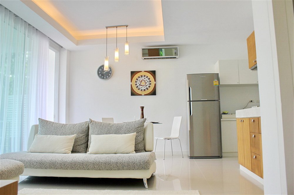 Modern condominium in Kamala for Sale 2066915621