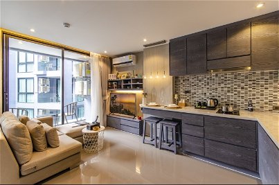 Modern Condominium in Kamala for Sale 639311929