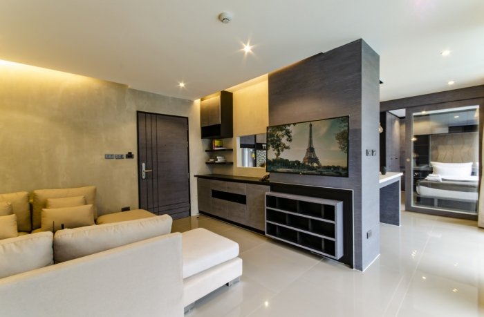 Modern Condominium in Kamala for Sale 639311929