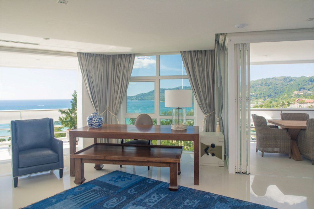 Luxurious Condominium in Patong for Sale 504793866