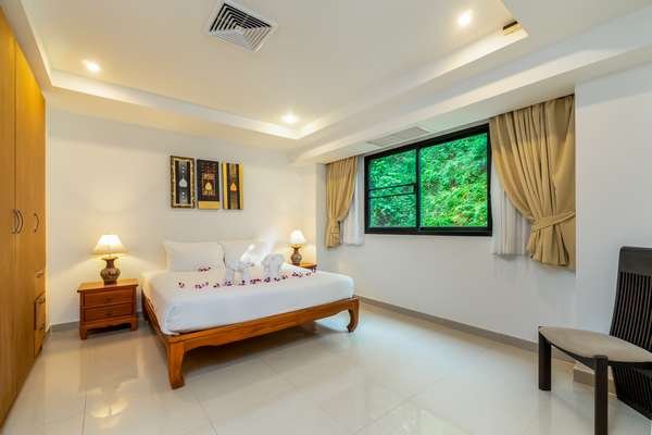 Modern Condominium in Surin for Sale 3685754139