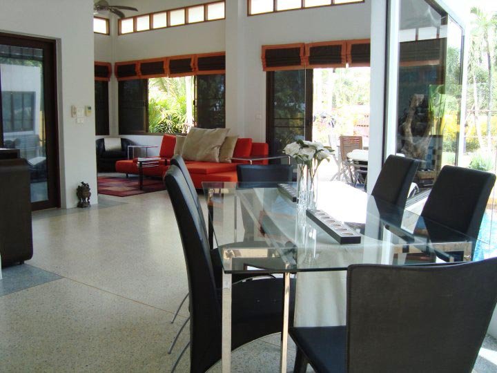 Family House with Pool in Rawai for Sale 6323794