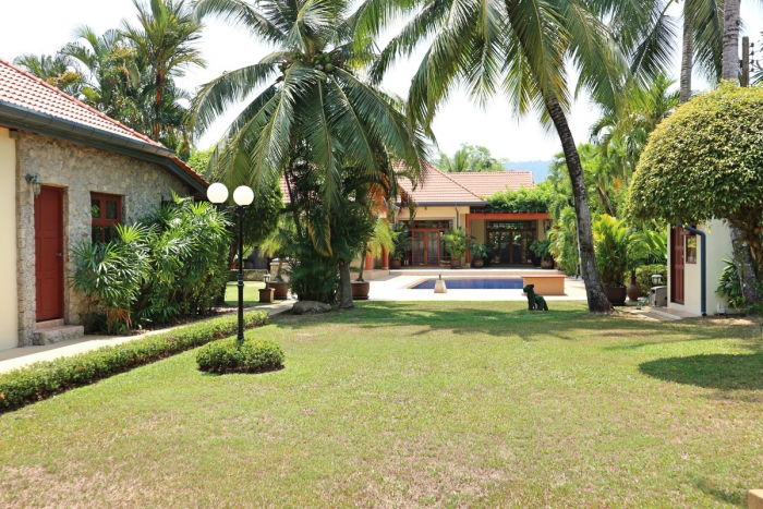 Superb Garden Villa in Bang Tao for Sale 3548798865