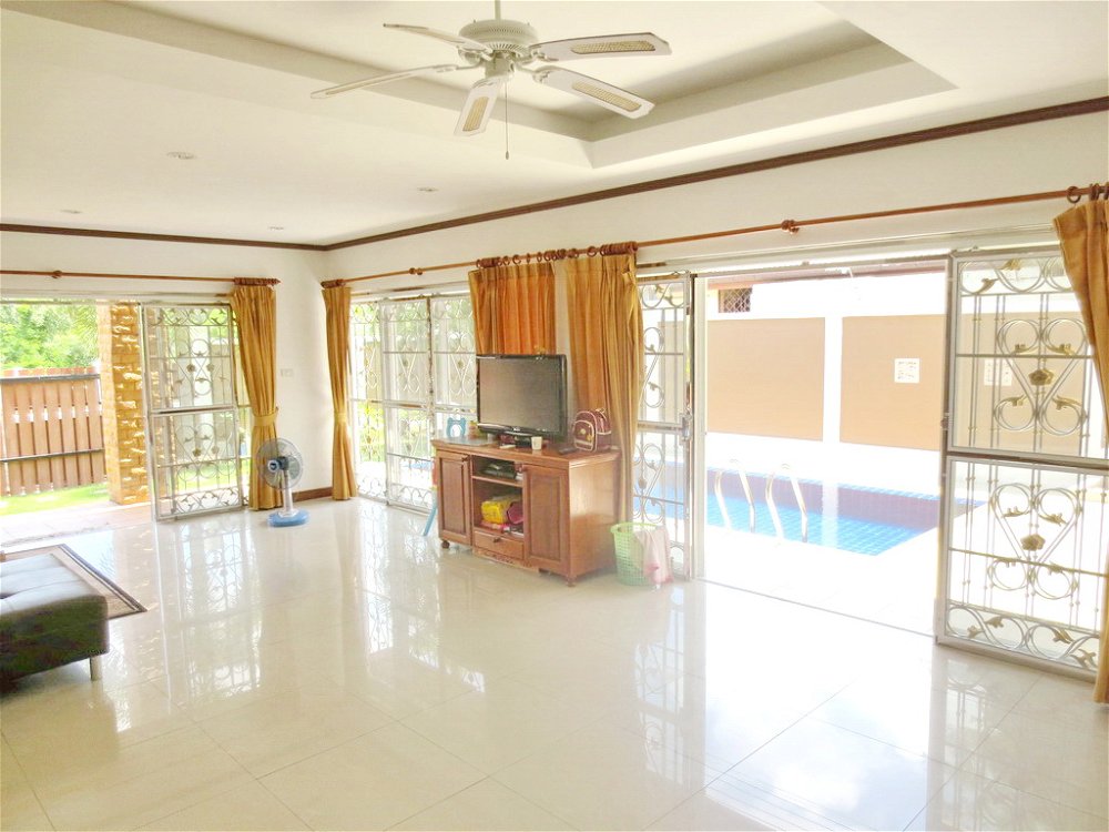 Pool villa in Chalong for sale 1487559812