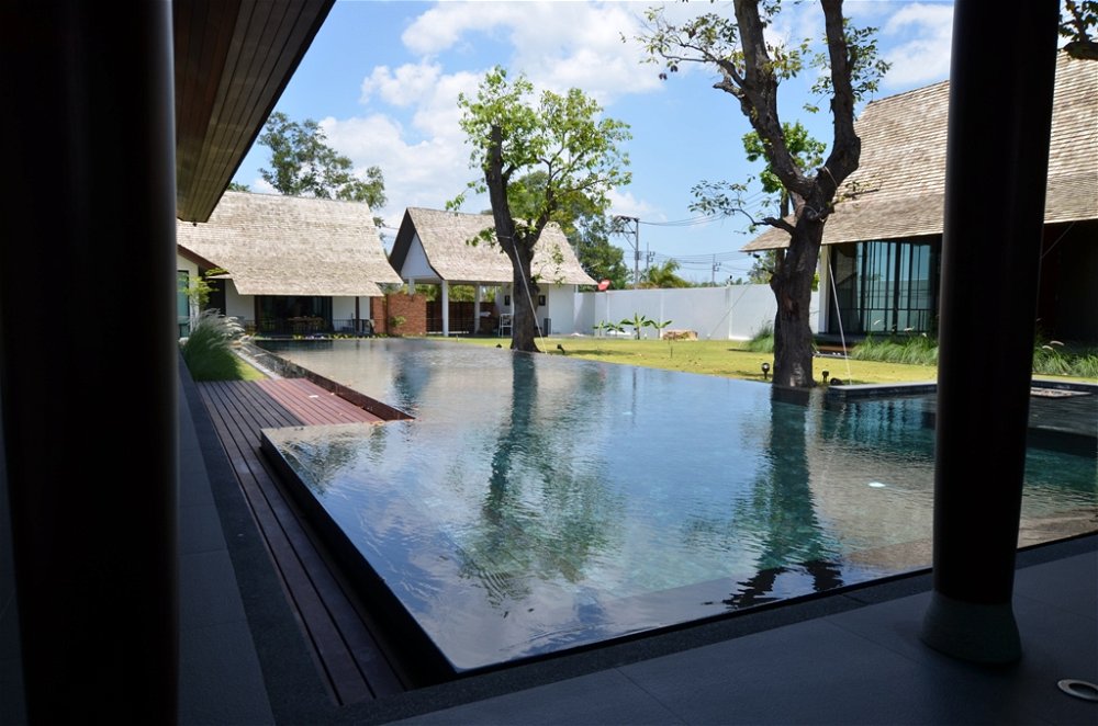 Spacious Pool Villa in Koh Kaew for Sale 3806087346