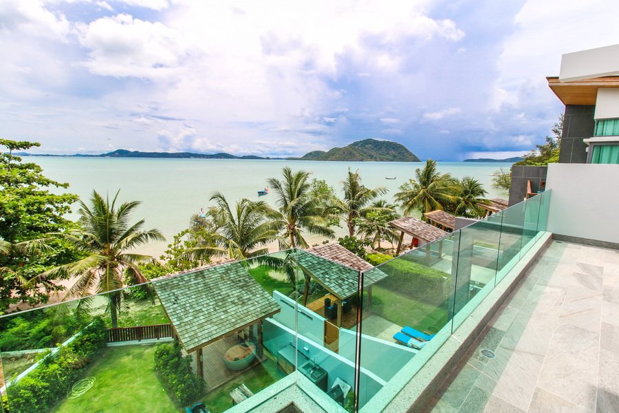 Absolute beach front villa in Rawai for Sale 2113496014